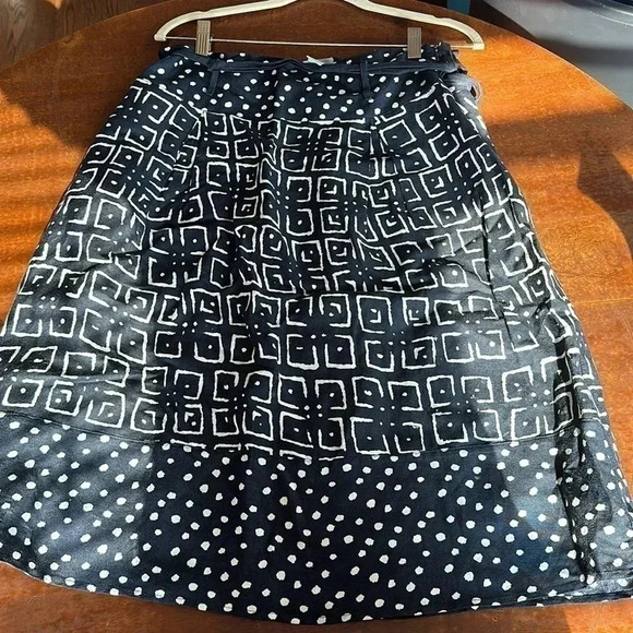 Sherry Taylor Ethnic Print Blue and White Skirt Size Medium - Picture 3 of 9